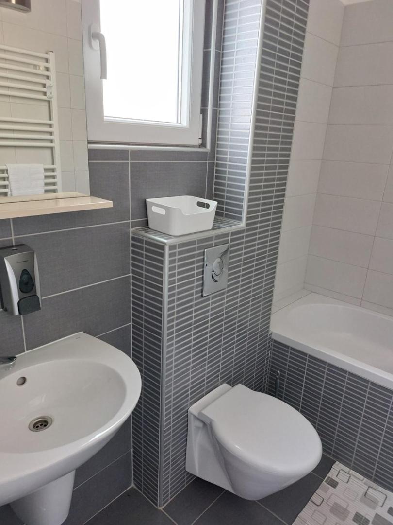 Apartment New! Lux F In Near The Sea Makarska